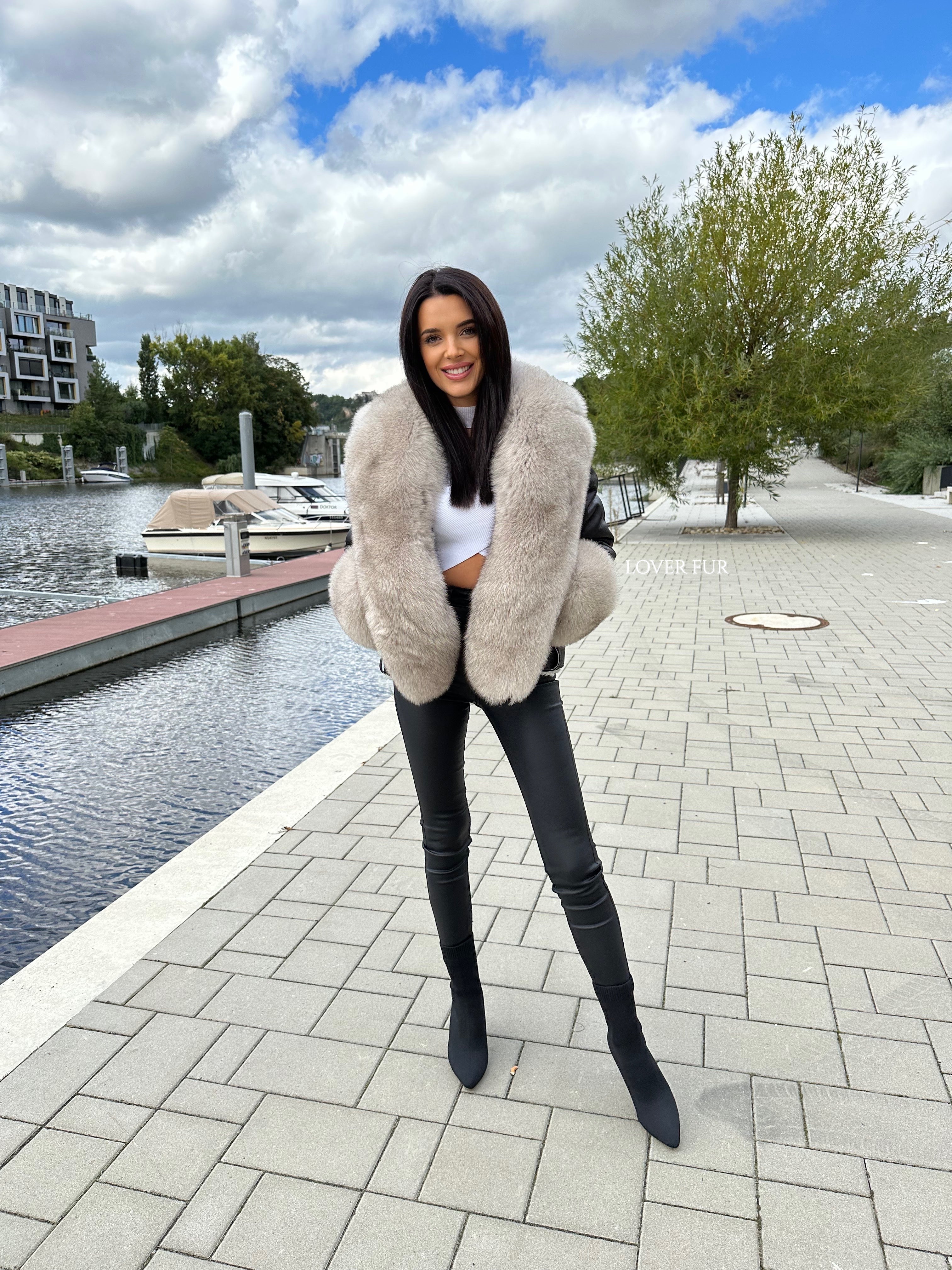 Lambskin leather jacket and fox fur