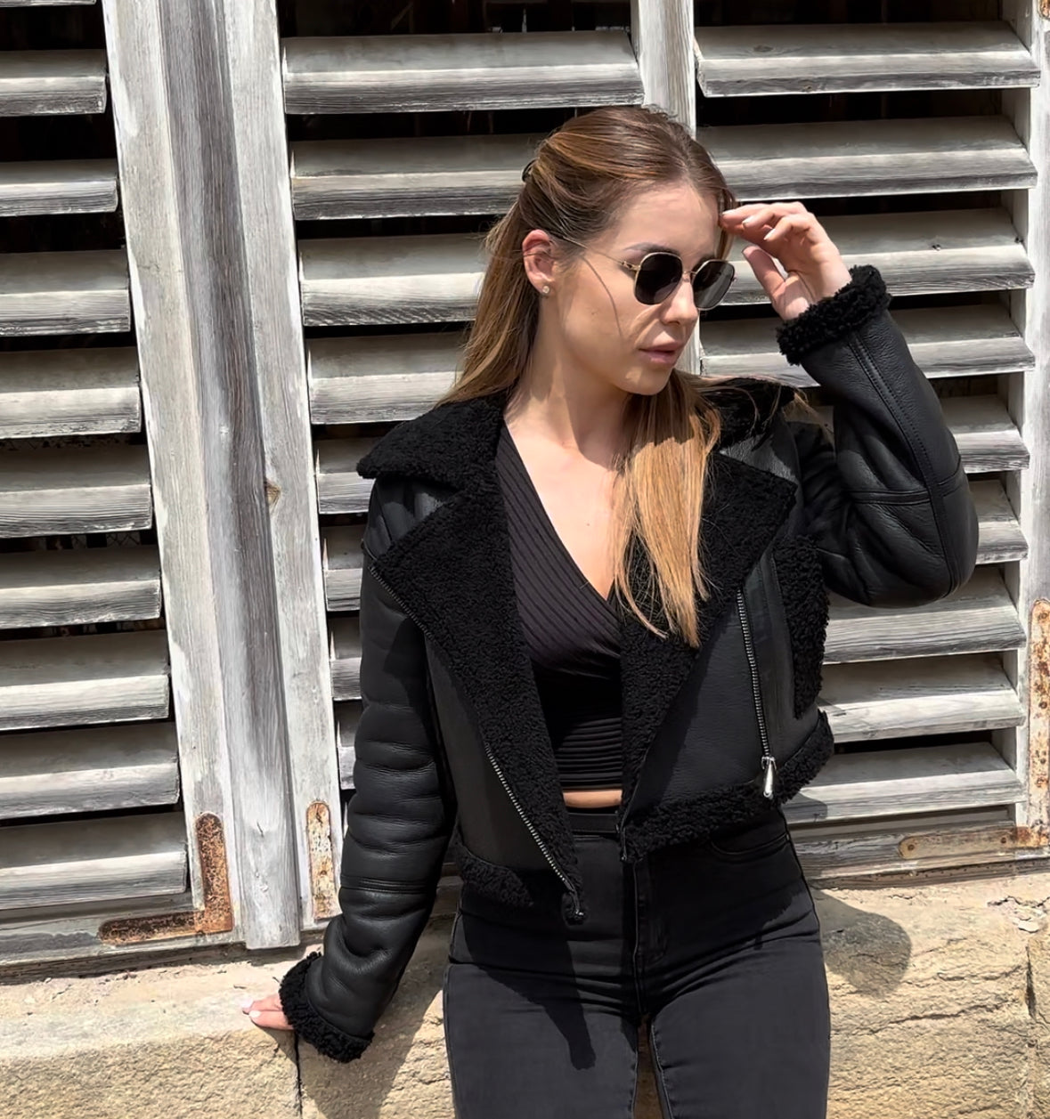 LEATHER JACKET