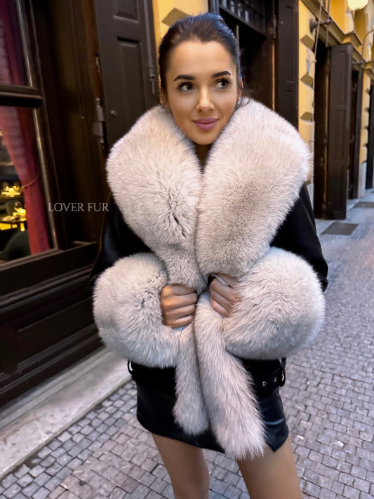 LEATHER JACKET WITH FOX FUR