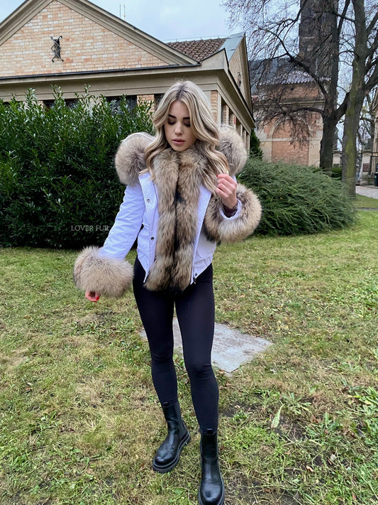 BOMBER JACKET