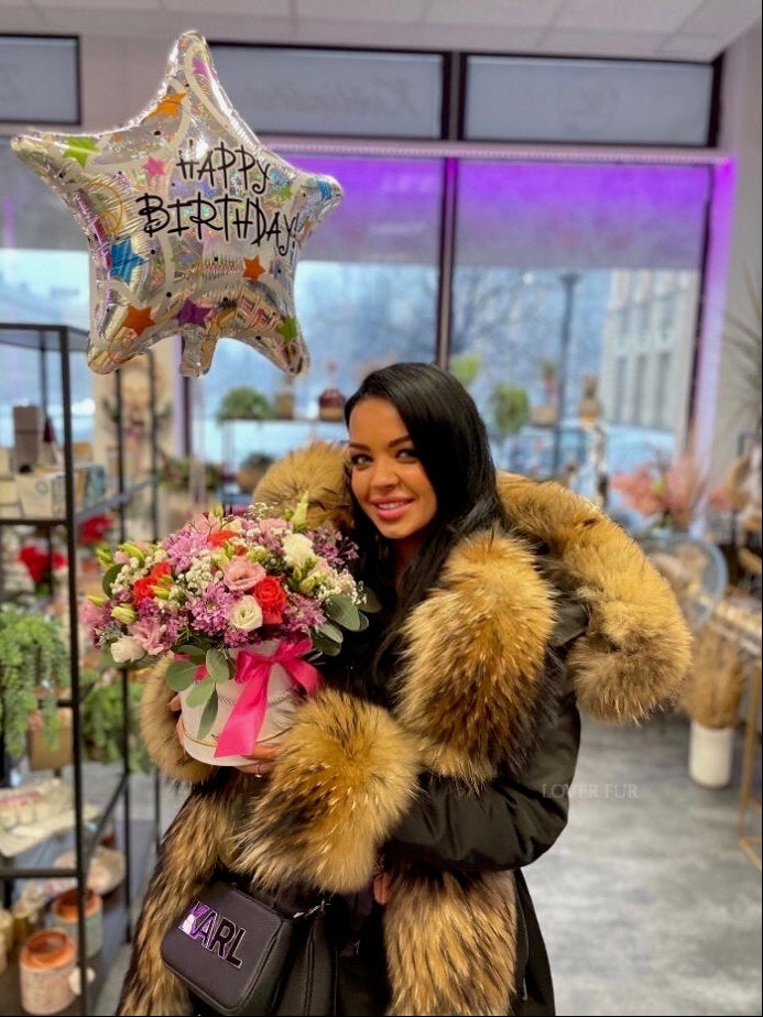 Water repellent parker coat with raccoon fur